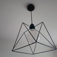 LAMPADARIO CON LAMPADA LUCE FREDDA (Bianca)