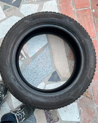 Gomme Bridgestone 4 stagioni 235/55/19