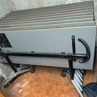 Tavolo pieghevole salva spazio