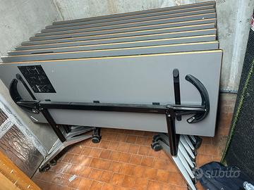 Tavolo pieghevole salva spazio