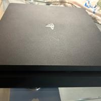 Ps4 slim 1 Tera  + giochi