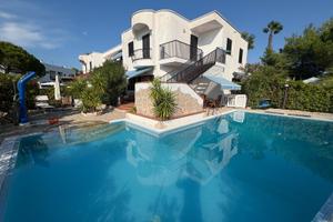 Villetta con piscina privata