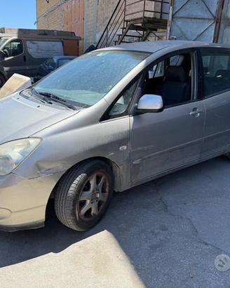Ricambi Toyota Corolla Verso 2.0 TDI 90cv del 2003
