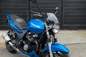 Kawasaki ZR 750 F