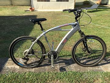 Bici  elettrica e-bike Bixy urban cruiser