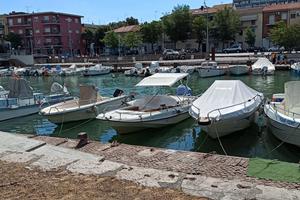 boston Whaler 19 outrage