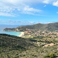 Solanas: Villa, 4camere e ampliamento approvato