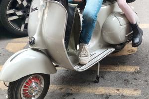 Piaggio Vespa 125 (VNA) - 1958