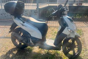 SCOOTER SYM - HD 200