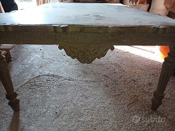 tavolino basso in legno