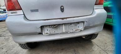 TOYOTA YARIS 2000 - PARAURTI POSTERIORE