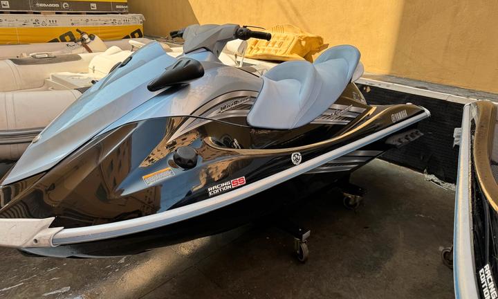 Moto d'acqua Yamaha VX Cruiser 51 ore 2011