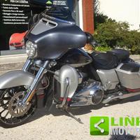 HARLEY-DAVIDSON FLHX Street Glide CVO