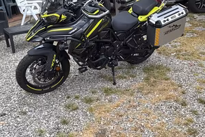 Benelli trk 702x