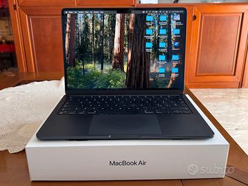 Macbook Air 13" M2 - 256Gb - 8Gb - Come Nuovo