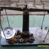 Bilancia per pesate di precisione