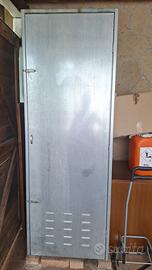 Armadio di ferro zincato per esterno