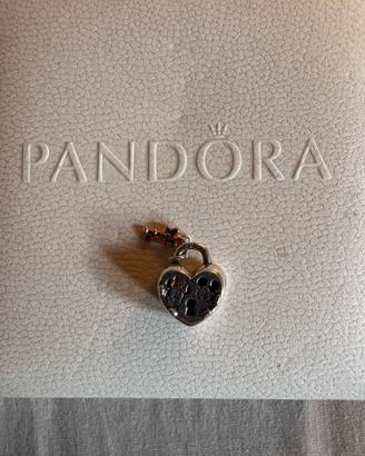 Pandora charm lucchetto amore Disney
