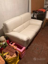 Divano in pelle 3 posti