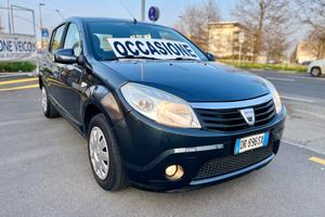 Dacia Sandero 1.4 8V Lauréate