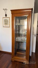 Vetrina ad un anta Le Fablier in legno massiccio