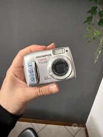 Olympus camedia