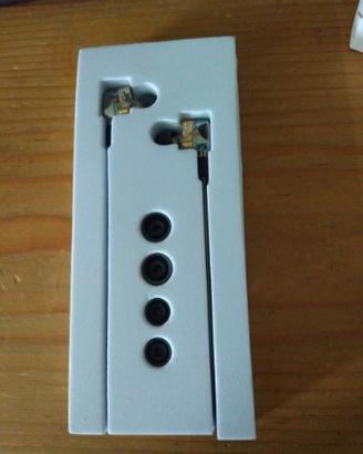 Cuffie in ear con microfono, nuove