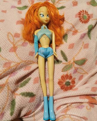bambola winx bloom parlante non testata