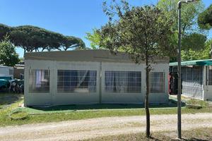 Roulotte con struttura fissa