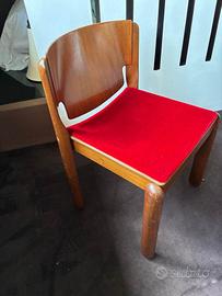 8 sedie modello 122  Cassina - Vico Magistretti