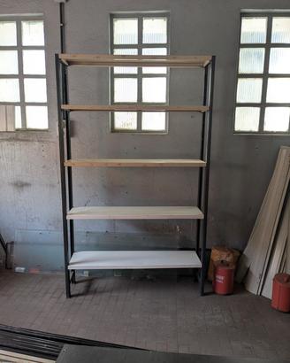 Scaffale 