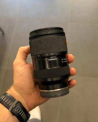 Tamron 28-75mm f/2.8 – Pari al nuovo con scatola