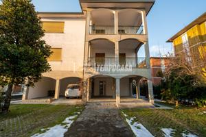 Quadrilocale con terrazzo e garage