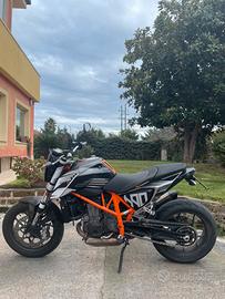 Ktm duke 690