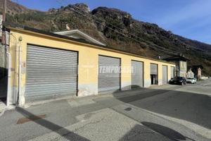 AMPIO BOX - MAGAZZINO DI CIRCA 180 MQ