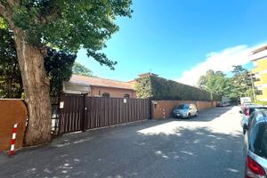 Magliana - capannone artigianale