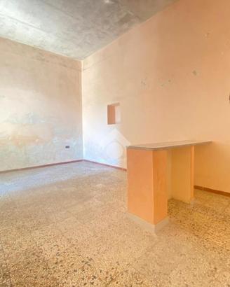 CASA DI CORTE A PAOLISI