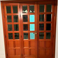 Porte da interno ed esterno in legno massello