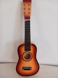 Ukulele in legno