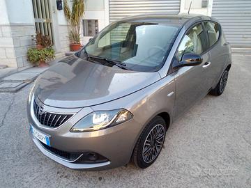 LANCIA YPSILON IBRID ANNO 2022