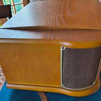 radio vintage con giradischi 