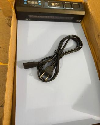 Macchina aggiusta telefoni