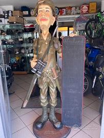 caricatura di soldato