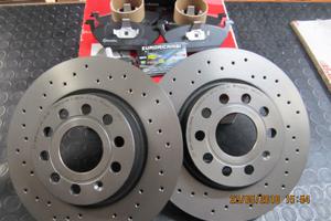 GOLF V DISCHI FORATI E PASTIGLIE  FRENO BREMBO