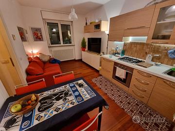 Due locali arredato zona Niguarda libero subito