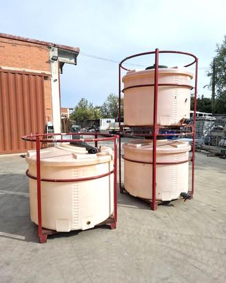 serbatoi cilindrici 1100lt usati