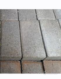 Mattoni autobloccanti