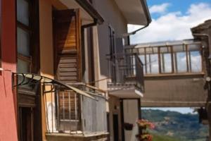 Fabbricato cielo terra centro paese