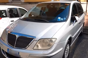 Lancia Phedra 2.2 jtd