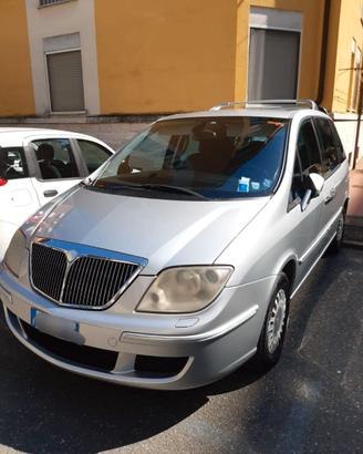 Lancia Phedra 2.2 jtd